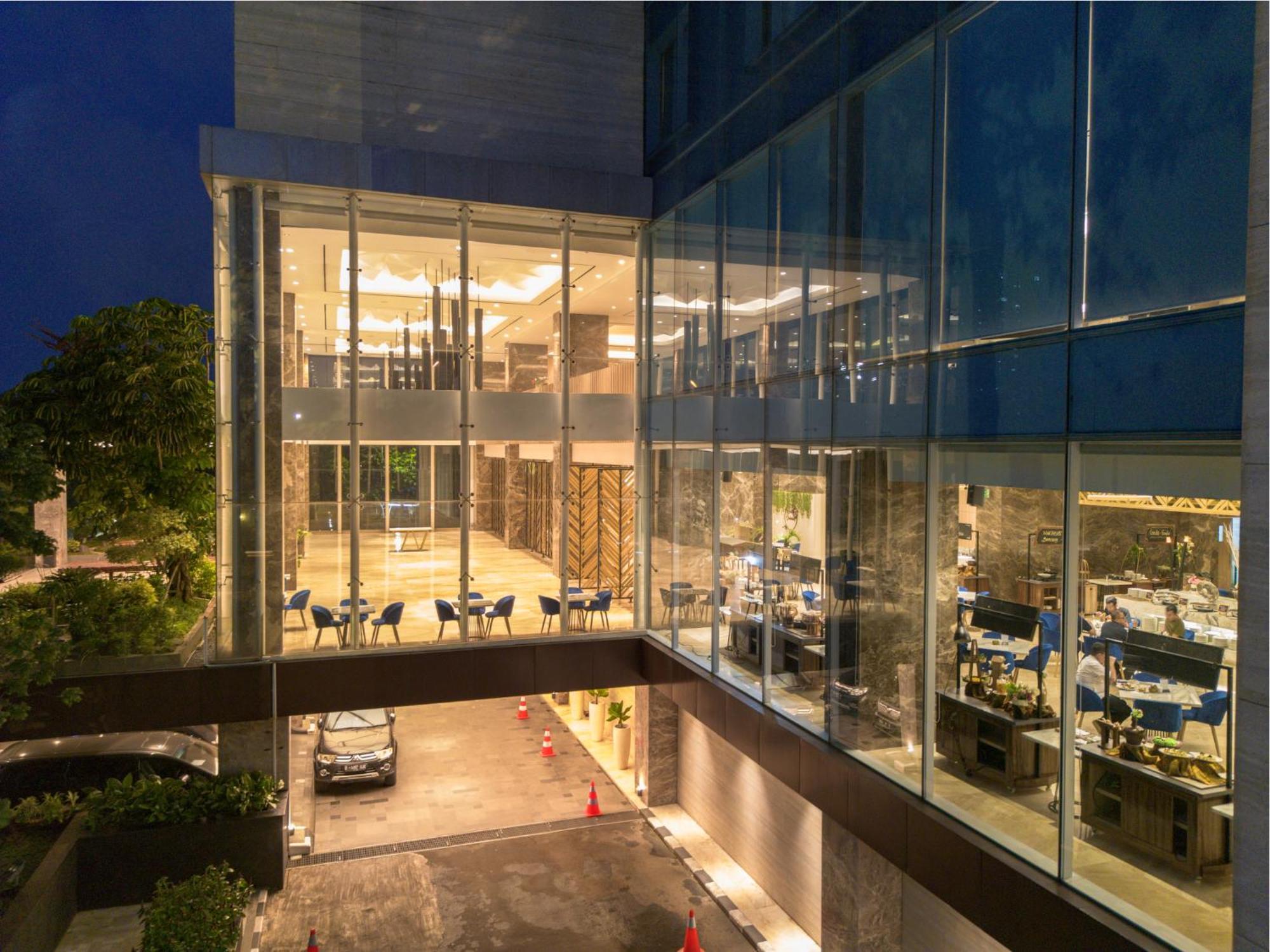 Grand Orchardz Hotel Kemayoran Jakarta Exterior photo